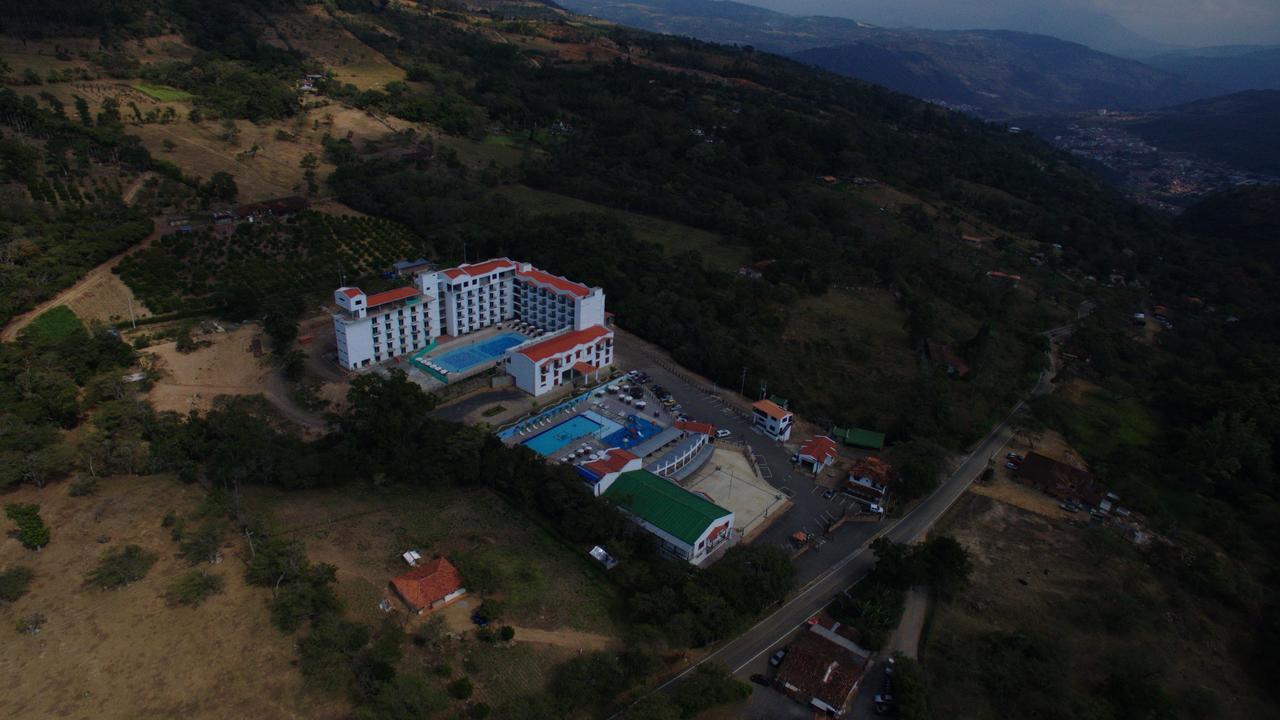 Hotel Majam'S Resort San Gil Εξωτερικό φωτογραφία